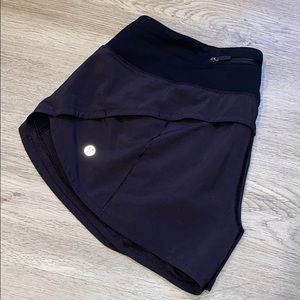 Lululemon 2.5” Speed Up Shorts